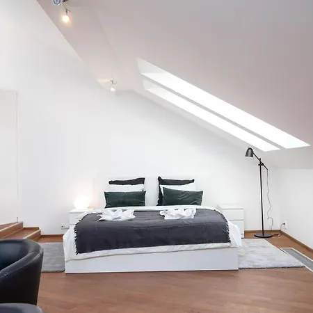 Appartement Central Bright Spacious Penthouse #103